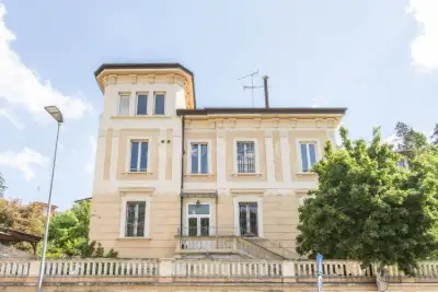 casa indipendente in vendita a Bologna in zona Santo Stefano