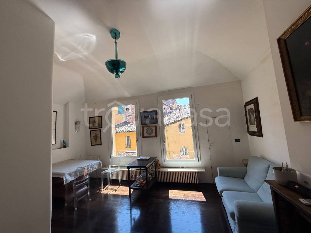 appartamento in vendita a Bologna in zona Santo Stefano