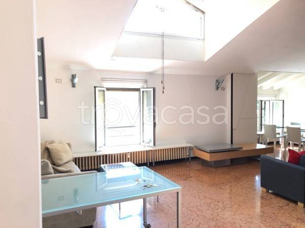 appartamento in vendita a Bologna in zona San Vitale