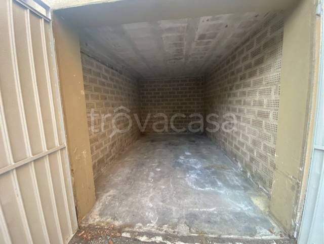 box auto in vendita a Bologna in zona Savena