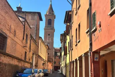 appartamento in vendita a Bologna in zona Malpighi