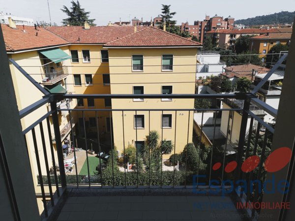 appartamento in vendita a Bologna in zona Saffi