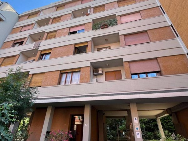 appartamento in vendita a Bologna in zona Saffi