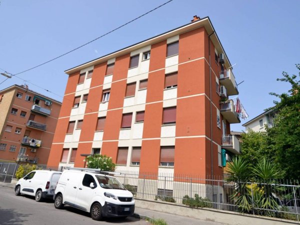 appartamento in vendita a Bologna in zona Mazzini