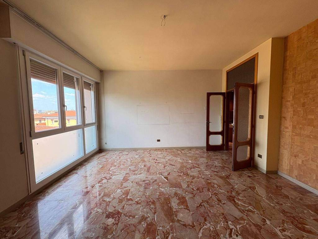 appartamento in vendita a Bologna in zona Mazzini