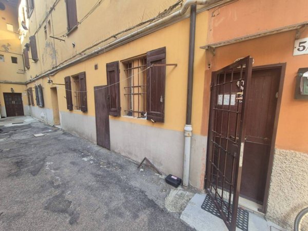 appartamento in vendita a Bologna in zona Saragozza
