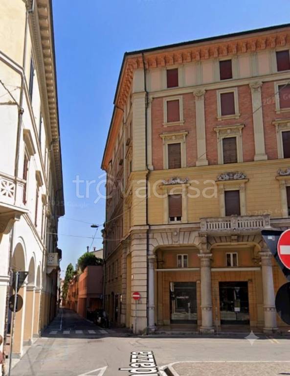 appartamento in vendita a Bologna in zona Santo Stefano