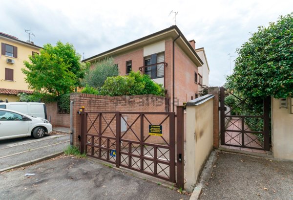 appartamento in vendita a Bologna in zona Savena