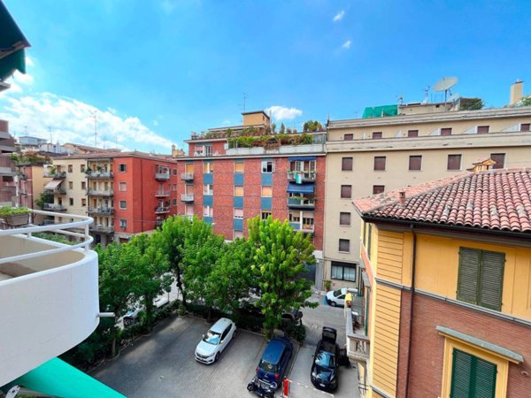 appartamento in vendita a Bologna in zona Centro Storico