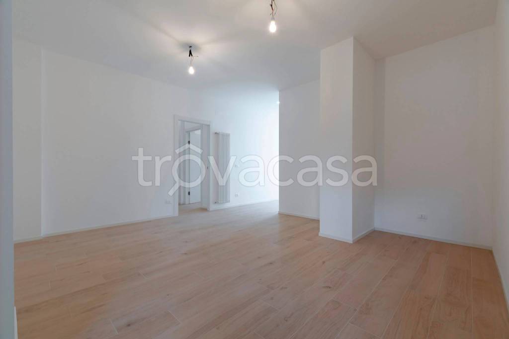 appartamento in vendita a Bologna in zona Quartiere Porto
