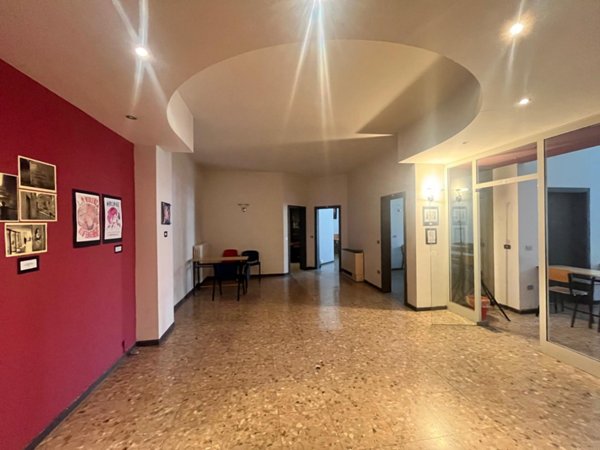 ufficio in vendita a Bologna in zona Saffi