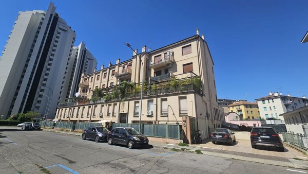 appartamento in vendita a Bologna