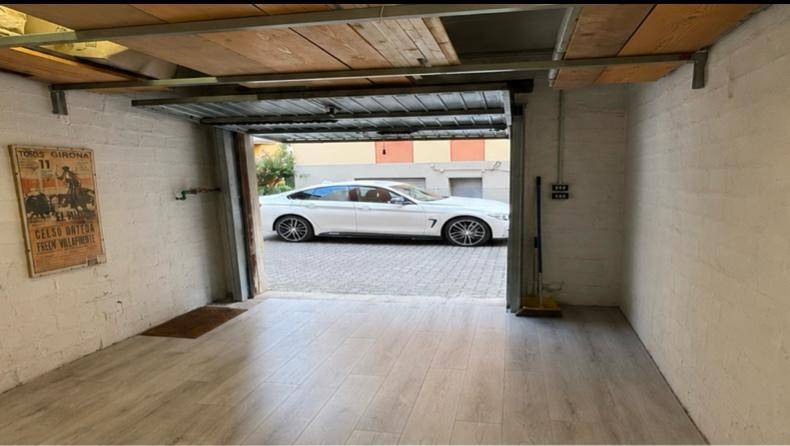 box auto in vendita a Bologna in zona Savena