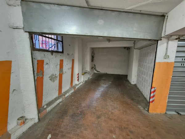 box auto in vendita a Bologna in zona Centro Storico