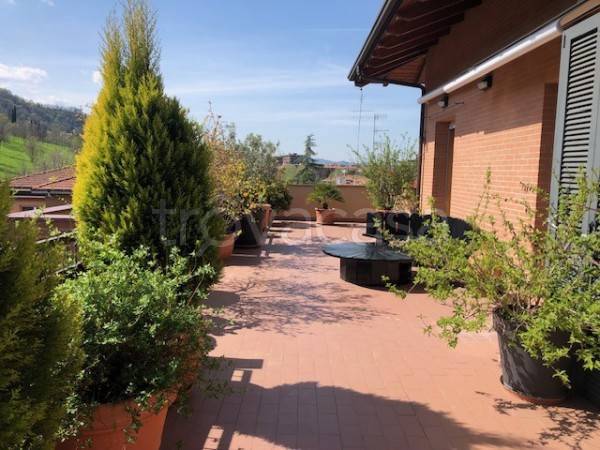appartamento in vendita a Bologna in zona Madonna di San Luca