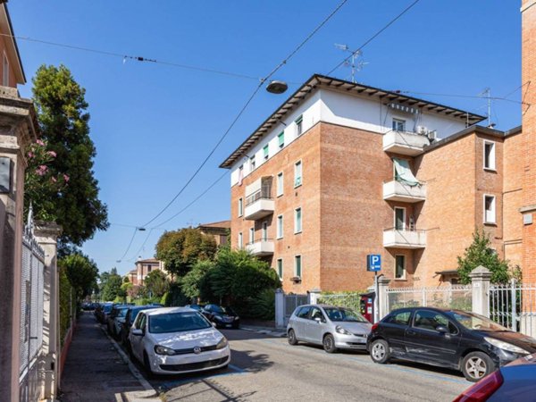 appartamento in vendita a Bologna in zona Andrea Costa