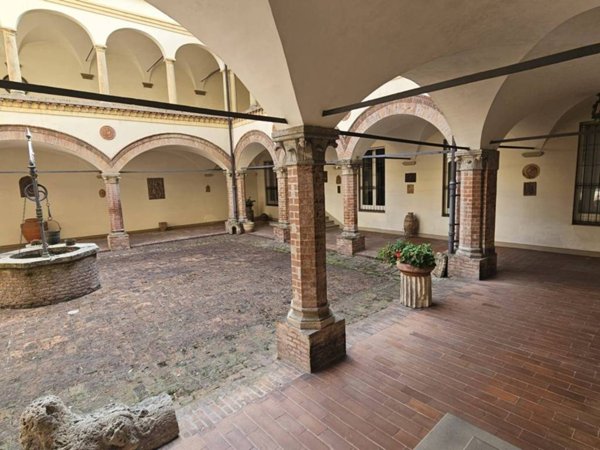 appartamento in vendita a Bologna in zona Centro Storico