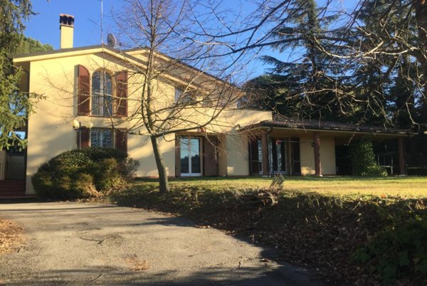casa indipendente in vendita a Bologna