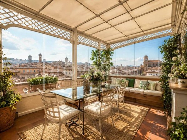 appartamento in vendita a Bologna in zona Centro Storico