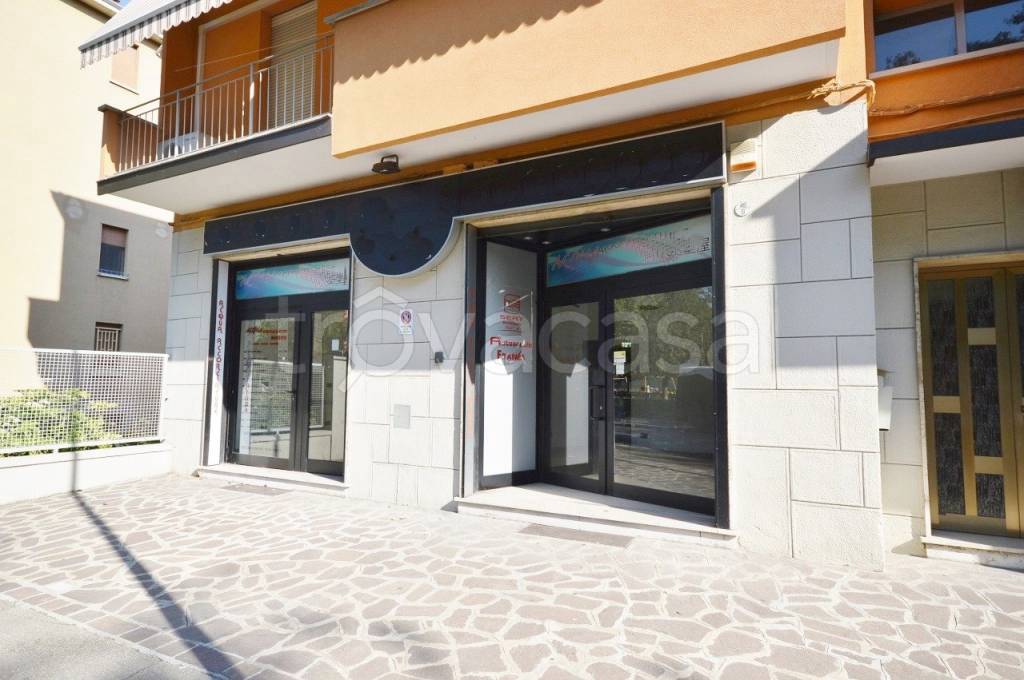 negozio in vendita a Bologna in zona Bolognina