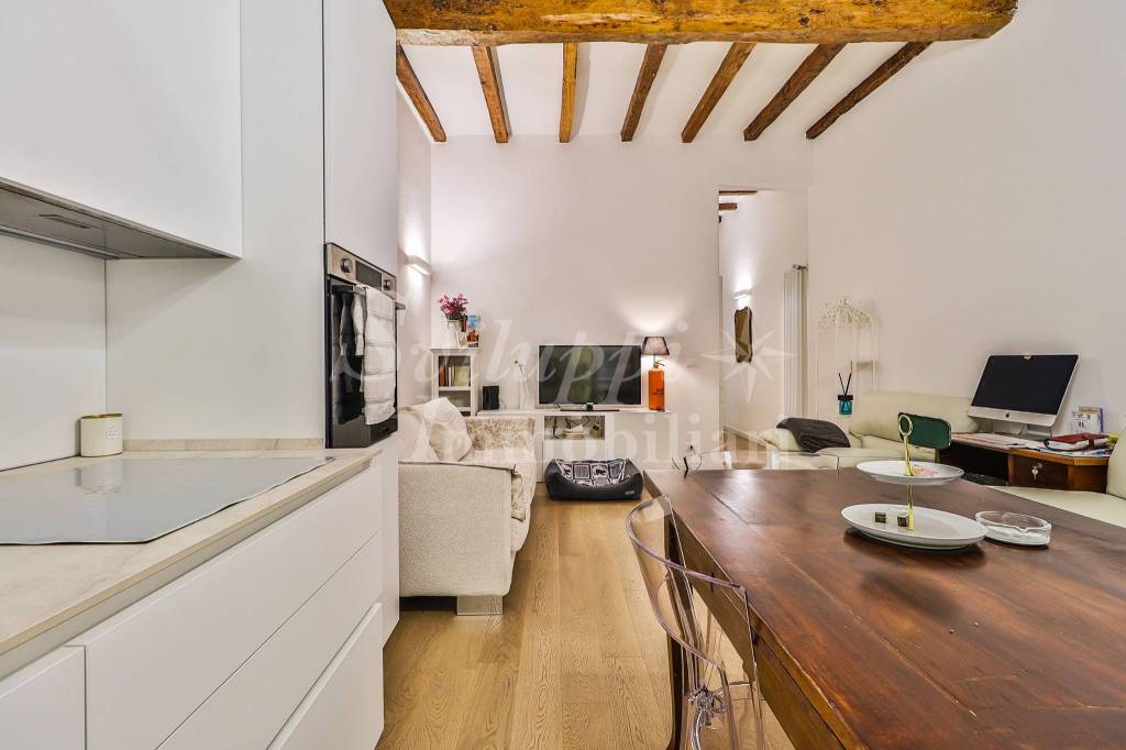 appartamento in vendita a Bologna in zona Santo Stefano