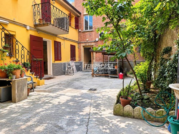appartamento in vendita a Bologna in zona Centro Storico