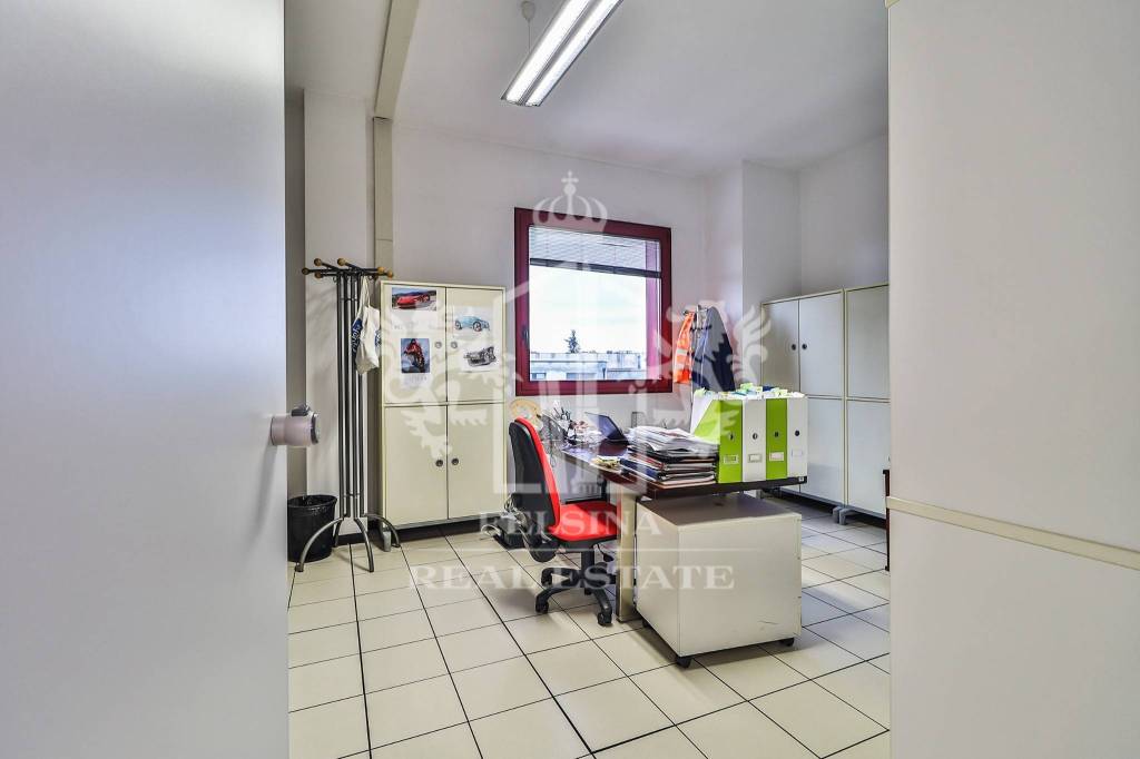 ufficio in vendita a Bologna in zona Borgo Panigale