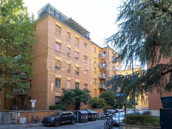 appartamento in vendita a Bologna in zona Andrea Costa