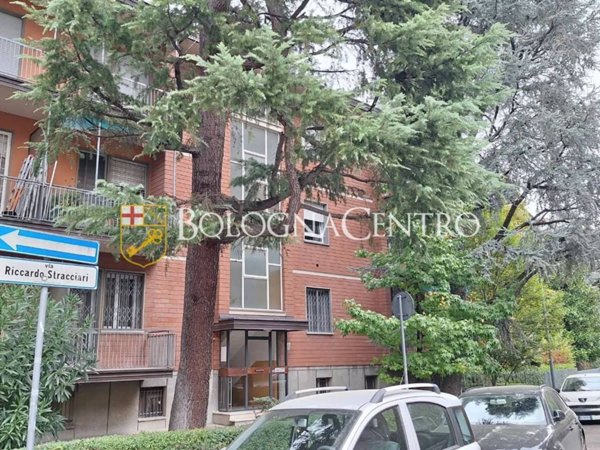 appartamento in vendita a Bologna in zona Mazzini