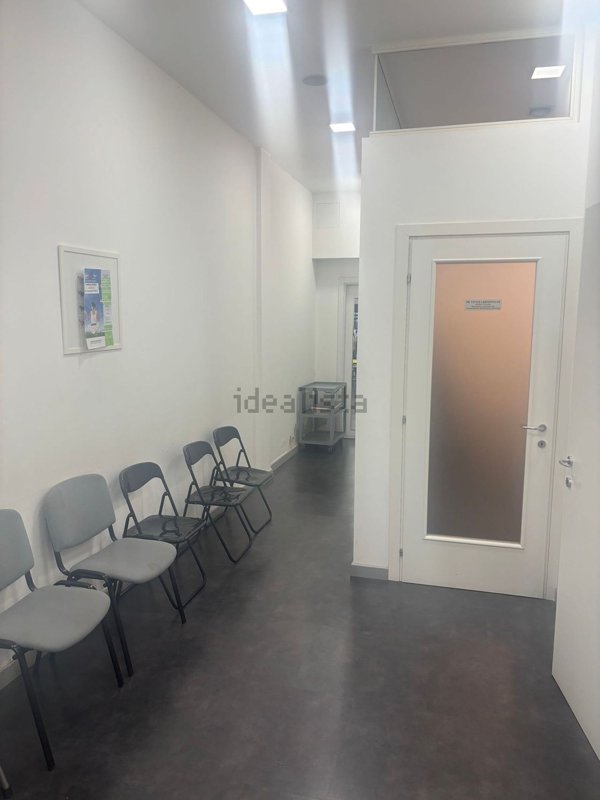 ufficio in vendita a Bologna in zona Marconi