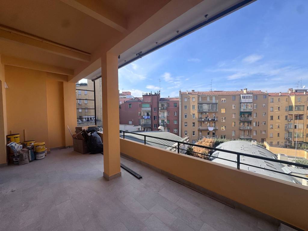 appartamento in vendita a Bologna in zona Quartiere Porto