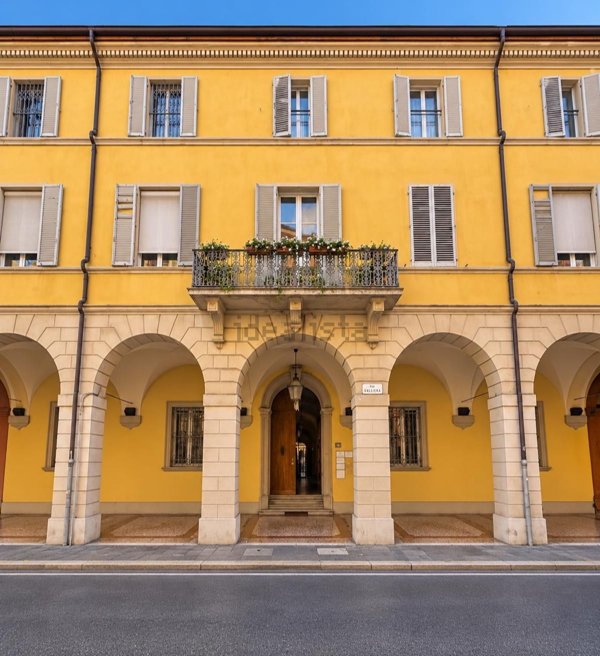 appartamento in vendita a Bologna in zona Centro Storico