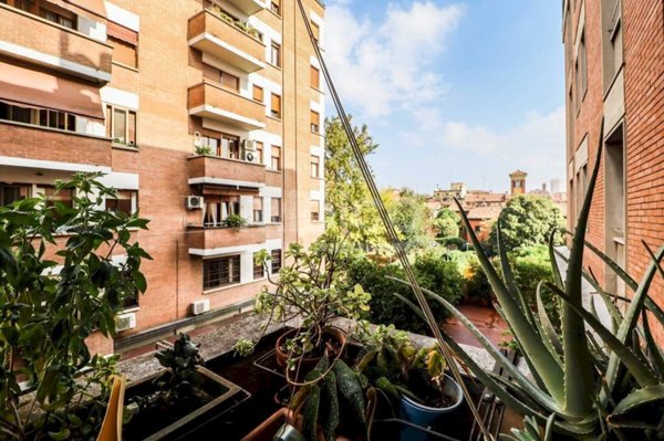 appartamento in vendita a Bologna in zona Malpighi