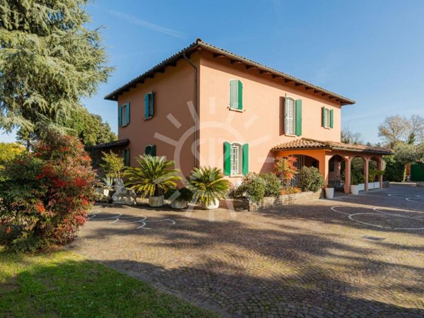 casa indipendente in vendita a Bologna in zona San Vitale