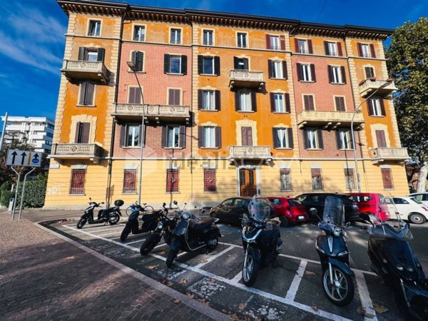 appartamento in vendita a Bologna in zona Saffi