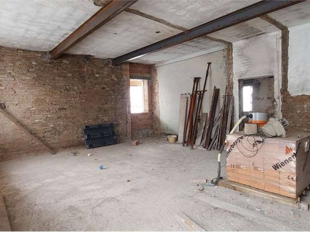 appartamento in vendita a Borgo Tossignano in zona Tossignano