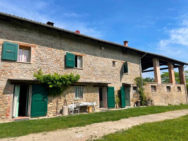 casa indipendente in vendita a Borgo Tossignano in zona Tossignano