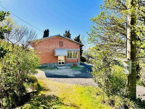 casa indipendente in vendita a Borgo Tossignano in zona Tossignano