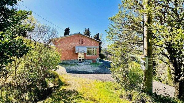 casa indipendente in vendita a Borgo Tossignano in zona Tossignano