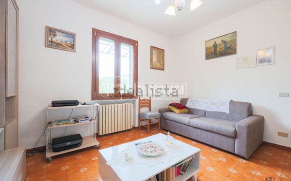 appartamento in vendita a Borgo Tossignano in zona Tossignano