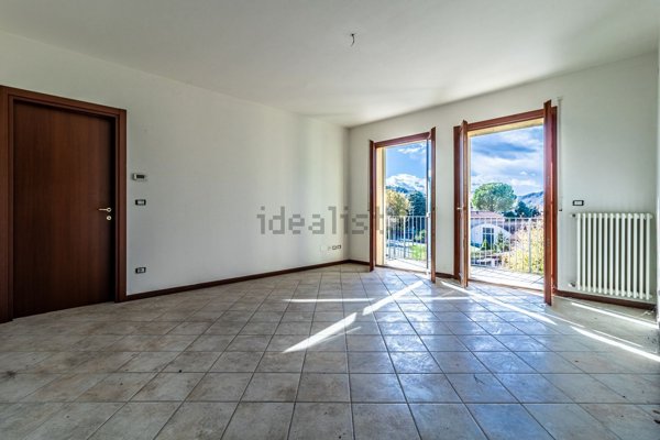 appartamento in vendita a Borgo Tossignano in zona Tossignano