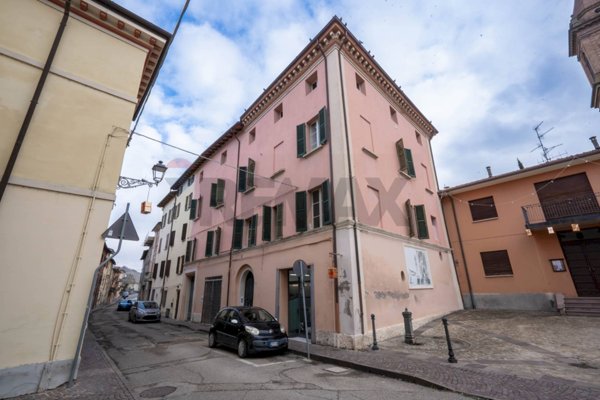 appartamento in vendita a Borgo Tossignano in zona Tossignano