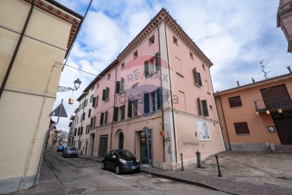 appartamento in vendita a Borgo Tossignano in zona Tossignano