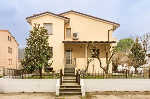 appartamento in vendita a Borgo Tossignano in zona Tossignano