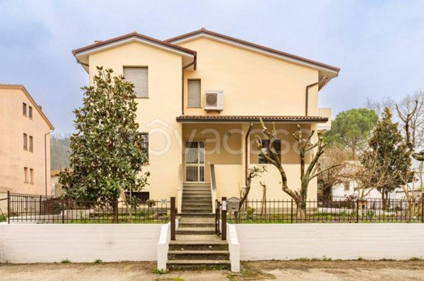 appartamento in vendita a Borgo Tossignano in zona Tossignano