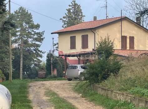 casa indipendente in vendita a Borgo Tossignano in zona Tossignano