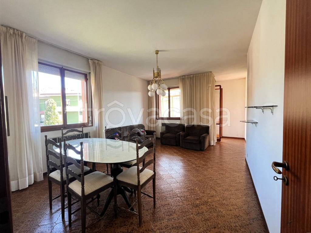 appartamento in vendita a Borgo Tossignano in zona Tossignano