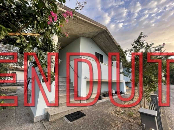 casa indipendente in vendita a Borgo Tossignano in zona Tossignano