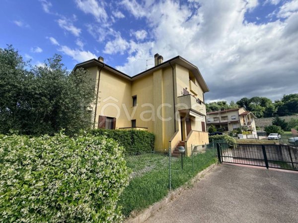appartamento in vendita a Borgo Tossignano in zona Tossignano