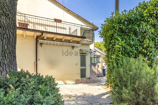 casa indipendente in vendita a Borgo Tossignano in zona Tossignano